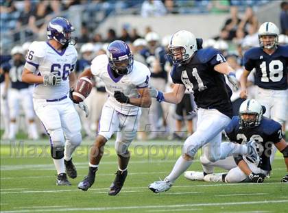 Thumbnail 2 in Bellarmine Prep vs. Puyallup (Emerald City Kickoff Classic) photogallery.