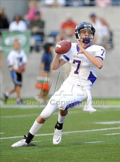 Thumbnail 1 in Bellarmine Prep vs. Puyallup (Emerald City Kickoff Classic) photogallery.