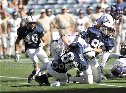 Thumbnail 2 in Bellarmine Prep vs. Puyallup (Emerald City Kickoff Classic) photogallery.