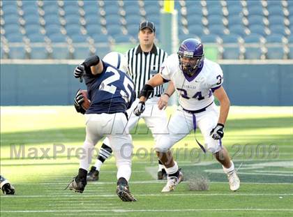 Thumbnail 3 in Bellarmine Prep vs. Puyallup (Emerald City Kickoff Classic) photogallery.