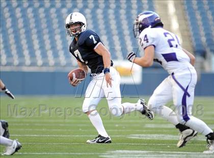 Thumbnail 3 in Bellarmine Prep vs. Puyallup (Emerald City Kickoff Classic) photogallery.