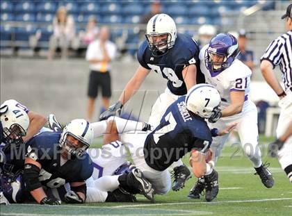 Thumbnail 2 in Bellarmine Prep vs. Puyallup (Emerald City Kickoff Classic) photogallery.