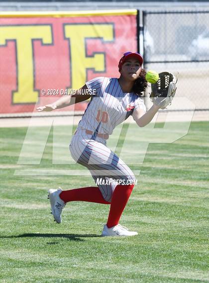 Thumbnail 1 in La Quinta @ Paraclete (CIF SS Division 4 Quarterfinal) photogallery.