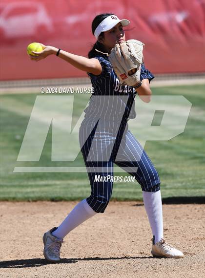 Thumbnail 2 in La Quinta @ Paraclete (CIF SS Division 4 Quarterfinal) photogallery.