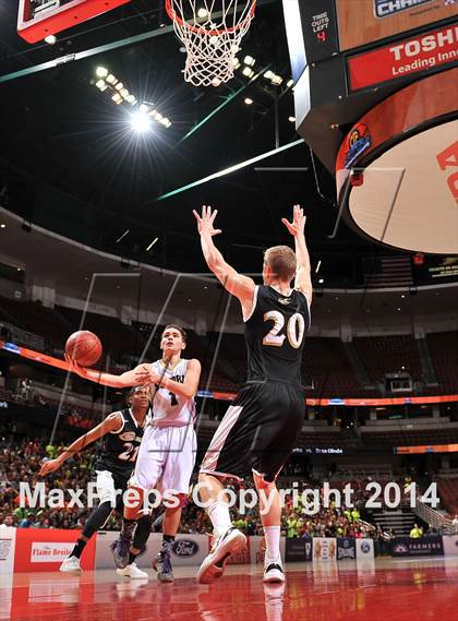 Thumbnail 3 in Calabasas vs. Sonora (CIF SS 2A Final) photogallery.