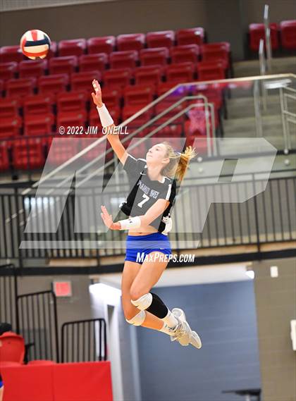 Thumbnail 2 in Plano West @ Coppell photogallery.