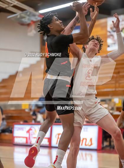 Thumbnail 2 in Eastside Catholic (WA) vs Fairfax (Torrey Pines Holiday Classic Tip-Off ) photogallery.