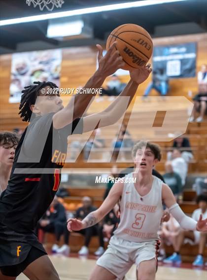 Thumbnail 2 in Eastside Catholic (WA) vs Fairfax (Torrey Pines Holiday Classic Tip-Off ) photogallery.
