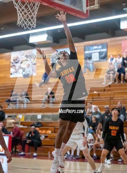 Thumbnail 1 in Eastside Catholic (WA) vs Fairfax (Torrey Pines Holiday Classic Tip-Off ) photogallery.
