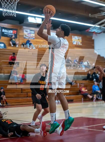 Thumbnail 1 in Eastside Catholic (WA) vs Fairfax (Torrey Pines Holiday Classic Tip-Off ) photogallery.
