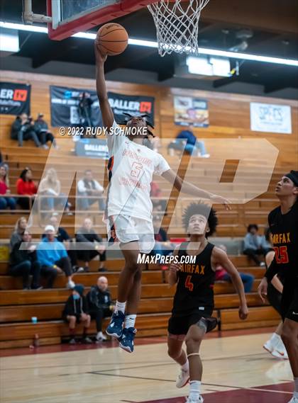 Thumbnail 1 in Eastside Catholic (WA) vs Fairfax (Torrey Pines Holiday Classic Tip-Off ) photogallery.