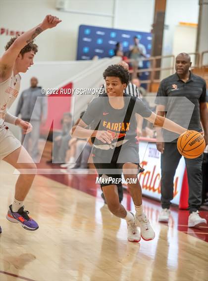 Thumbnail 2 in Eastside Catholic (WA) vs Fairfax (Torrey Pines Holiday Classic Tip-Off ) photogallery.