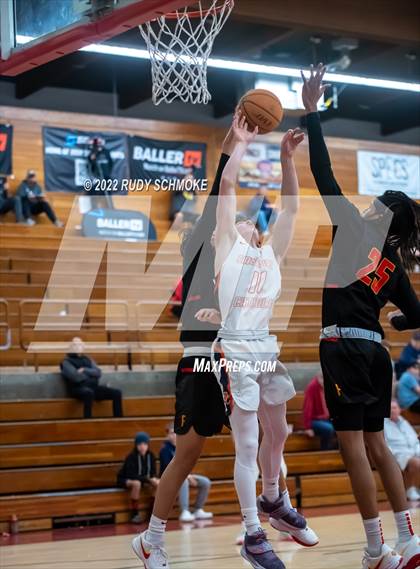 Thumbnail 2 in Eastside Catholic (WA) vs Fairfax (Torrey Pines Holiday Classic Tip-Off ) photogallery.