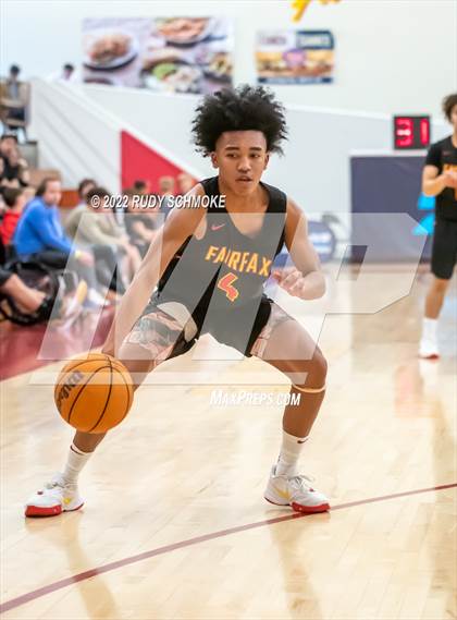 Thumbnail 2 in Eastside Catholic (WA) vs Fairfax (Torrey Pines Holiday Classic Tip-Off ) photogallery.