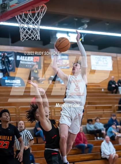 Thumbnail 3 in Eastside Catholic (WA) vs Fairfax (Torrey Pines Holiday Classic Tip-Off ) photogallery.