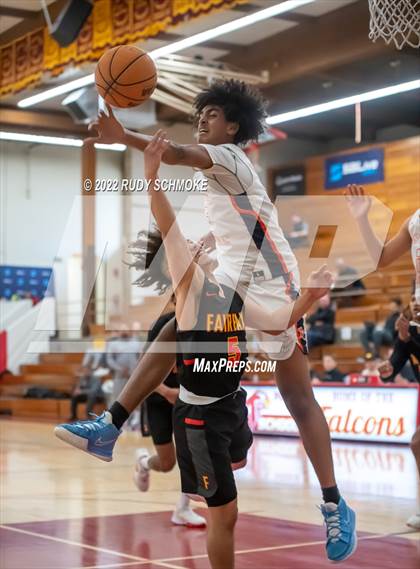 Thumbnail 2 in Eastside Catholic (WA) vs Fairfax (Torrey Pines Holiday Classic Tip-Off ) photogallery.