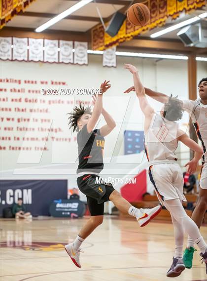 Thumbnail 1 in Eastside Catholic (WA) vs Fairfax (Torrey Pines Holiday Classic Tip-Off ) photogallery.
