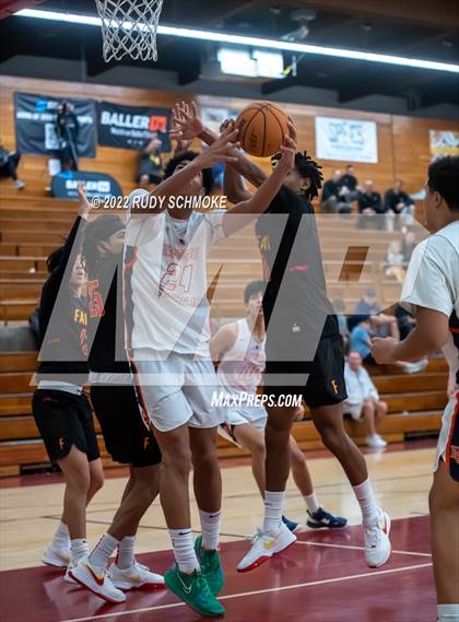 Thumbnail 2 in Eastside Catholic (WA) vs Fairfax (Torrey Pines Holiday Classic Tip-Off ) photogallery.