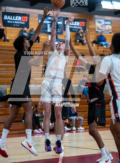 Thumbnail 3 in Eastside Catholic (WA) vs Fairfax (Torrey Pines Holiday Classic Tip-Off ) photogallery.