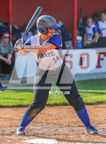 Thumbnail 2 in Greensburg vs. South Dearborn (IHSAA Sectional Final) photogallery.