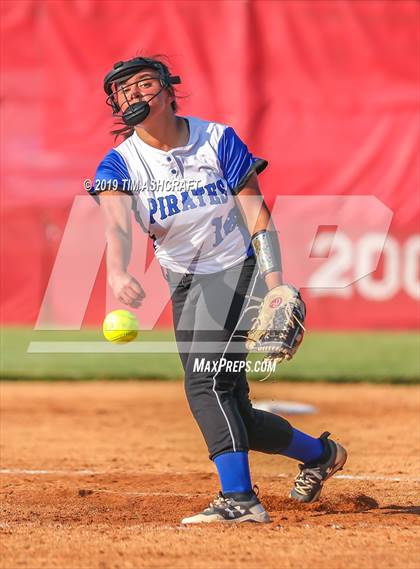 Thumbnail 2 in Greensburg vs. South Dearborn (IHSAA Sectional Final) photogallery.