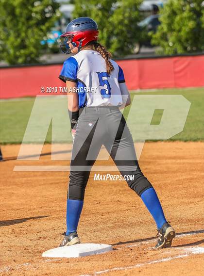 Thumbnail 2 in Greensburg vs. South Dearborn (IHSAA Sectional Final) photogallery.