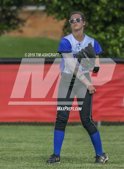 Thumbnail 2 in Greensburg vs. South Dearborn (IHSAA Sectional Final) photogallery.