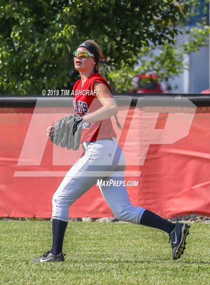 Thumbnail 1 in Greensburg vs. South Dearborn (IHSAA Sectional Final) photogallery.