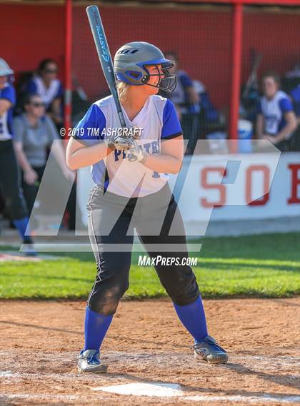 Thumbnail 1 in Greensburg vs. South Dearborn (IHSAA Sectional Final) photogallery.