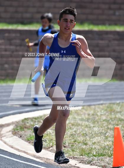 Thumbnail 2 in Peña Relays photogallery.