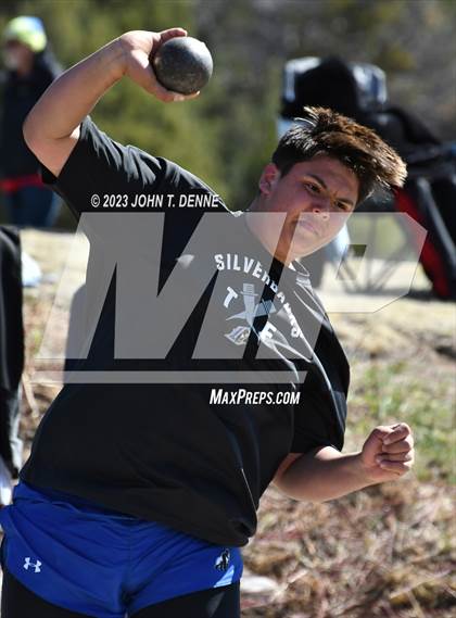 Thumbnail 1 in Peña Relays photogallery.