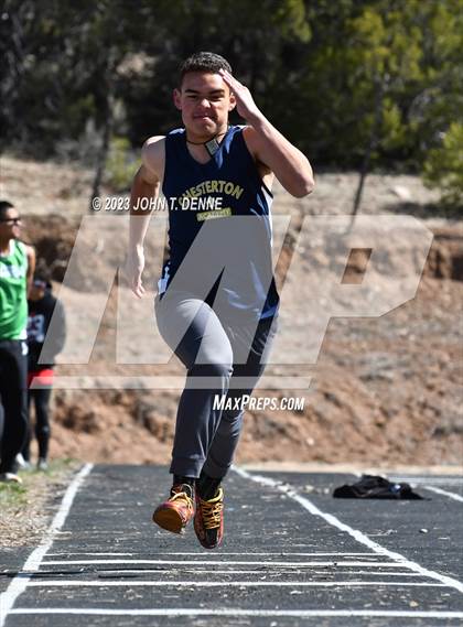 Thumbnail 2 in Peña Relays photogallery.
