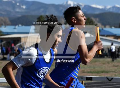 Thumbnail 1 in Peña Relays photogallery.