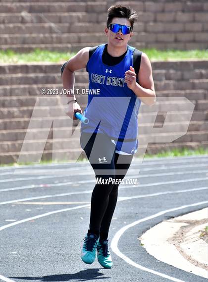 Thumbnail 2 in Peña Relays photogallery.