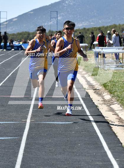 Thumbnail 3 in Peña Relays photogallery.