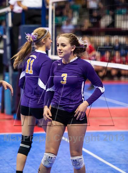 Thumbnail 1 in Platte Valley vs. Holy Family (CHSAA 3A Pool 4) photogallery.