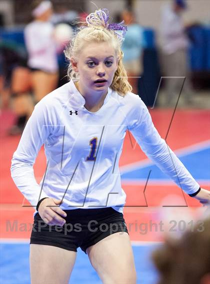 Thumbnail 2 in Platte Valley vs. Holy Family (CHSAA 3A Pool 4) photogallery.