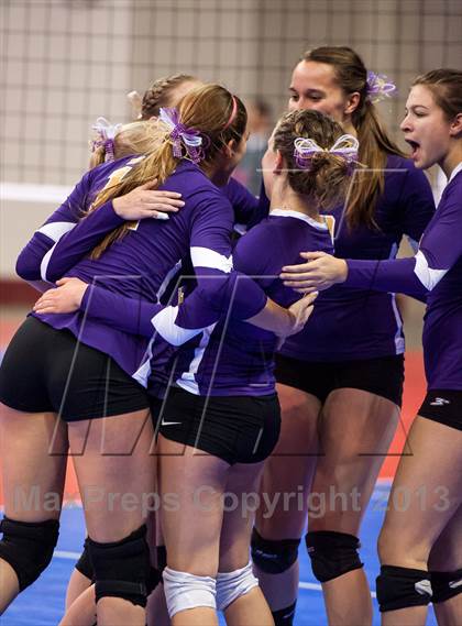 Thumbnail 2 in Platte Valley vs. Holy Family (CHSAA 3A Pool 4) photogallery.