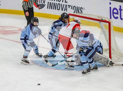 Thumbnail 1 in Milton vs Medfield (MIAA Division 2 Final) photogallery.