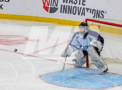 Thumbnail 2 in Milton vs Medfield (MIAA Division 2 Final) photogallery.