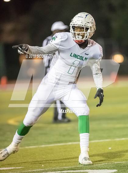 Thumbnail 1 in Lincoln v Menlo-Atherton (CIF Division 3-AA State Championship) photogallery.