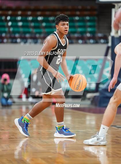 Thumbnail 2 in Air Academy vs Pueblo South (CHSAA  5A Great 8) photogallery.