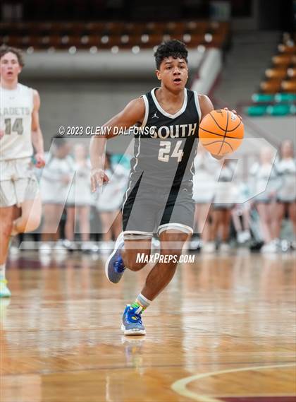 Thumbnail 3 in Air Academy vs Pueblo South (CHSAA  5A Great 8) photogallery.