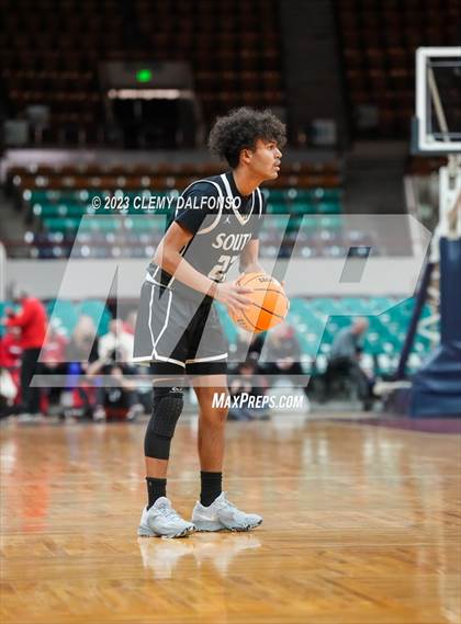 Thumbnail 3 in Air Academy vs Pueblo South (CHSAA  5A Great 8) photogallery.