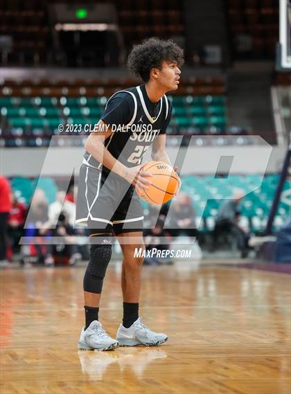Thumbnail 1 in Air Academy vs Pueblo South (CHSAA  5A Great 8) photogallery.