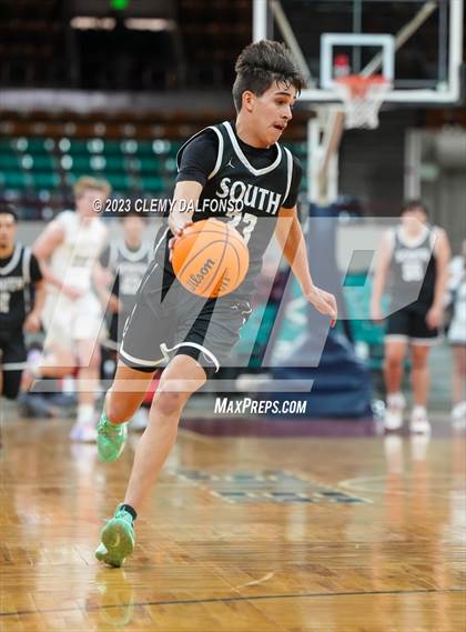 Thumbnail 3 in Air Academy vs Pueblo South (CHSAA  5A Great 8) photogallery.