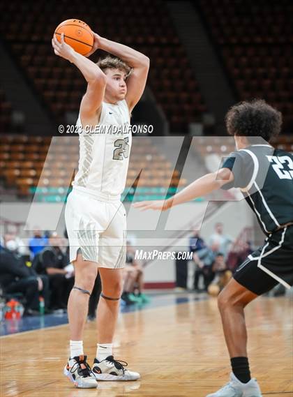 Thumbnail 2 in Air Academy vs Pueblo South (CHSAA  5A Great 8) photogallery.