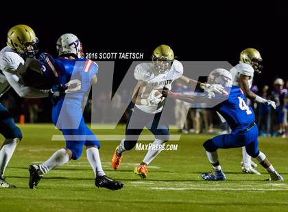 Thumbnail 2 in Hylton @ Gar-Field photogallery.