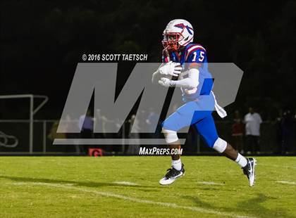 Thumbnail 3 in Hylton @ Gar-Field photogallery.