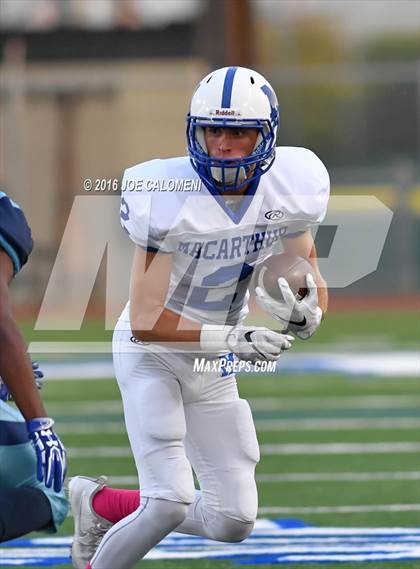 Thumbnail 1 in Johnson [Claudia Taylor] vs MacArthur [Douglas]  photogallery.